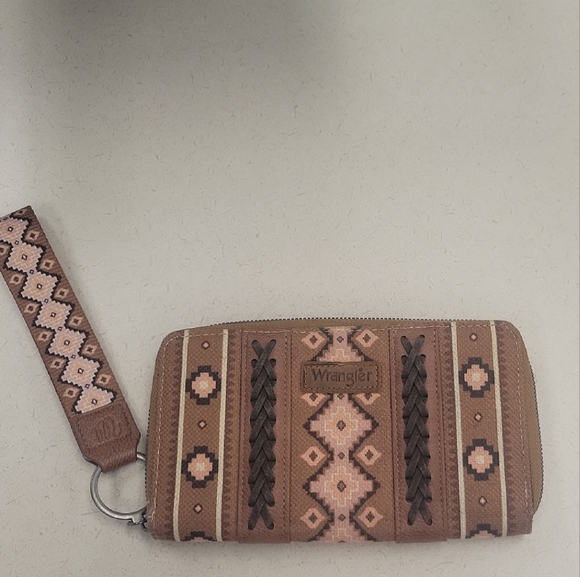 Wrangler Brown and Pink Patterned Wallet - Picture 1 of 8